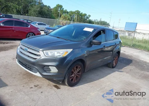 2017 Ford Escape Se z USA, uszkodzony, nr VIN 1FMCU9GDXHUE49247